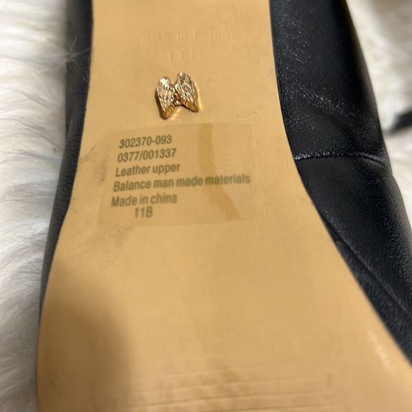 Victoria Secret Rounded Toe  Leather Stilettos Size 11 Medium - Picture 5 of 6